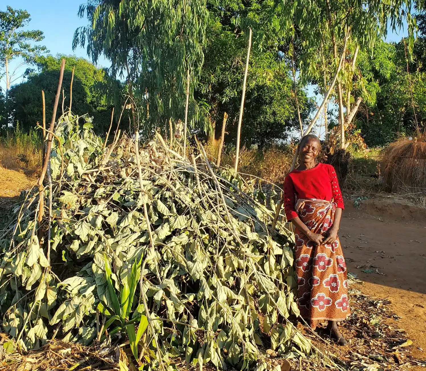 Compact-Resource-Foundation–Projects–Kawiri-Village-Nkhotakota–Monica-Chirwa-standing-next-to-her-compost-pile